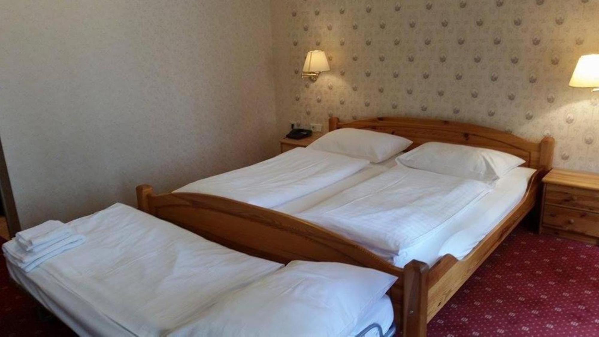 Hotel Pension Walzerstadt Viena Exterior foto